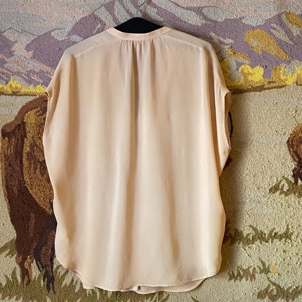 Vince Silk Sz S Relaxed Blouse Snap Up Dolman Short Sleeve Beige - Picture 4 of 9